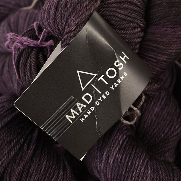 MadelineTosh 2 Skeins DK Twist Merino Wool Yarn 250 Yards Color Penumbra - Picture 4 of 4